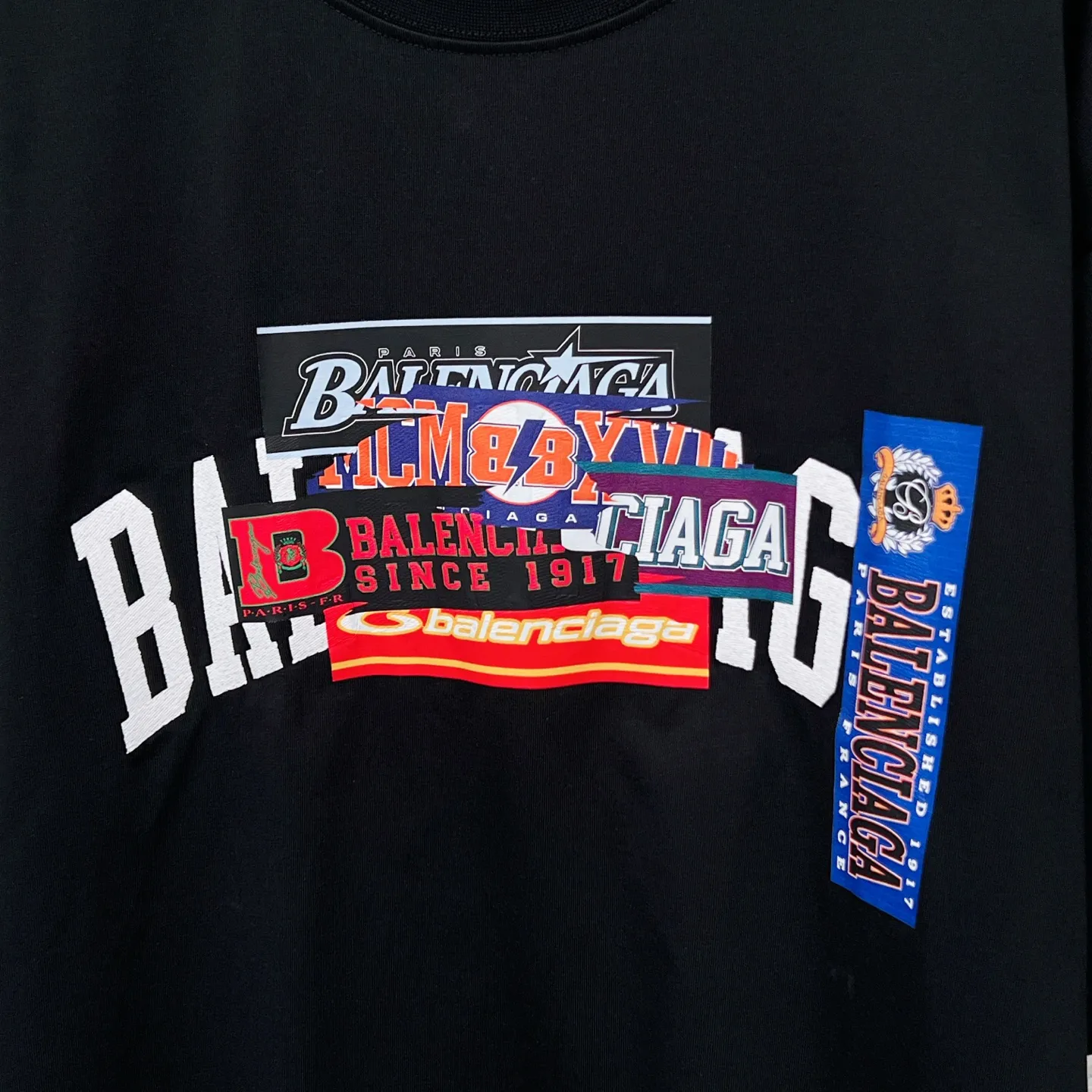 【 . Quality】BALENCI*GA/ .SS 26 New Arrival 。 Balenclag* T 。 ， . Authentic 。 ！ ZP 。 260 ， . ， ， 。 。 。 ， 。 OS . Same Style ：BL 263791 ：Black，White Size：XS S M L